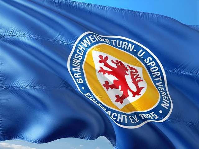 泰山开门见红 十人拼来1分！于金永临危受命获认可.