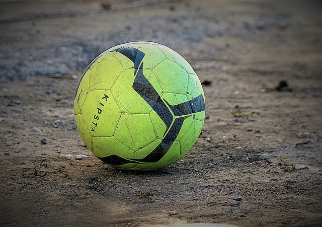 多悬念和看 多悬念和看